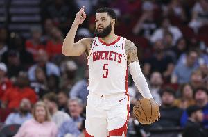范弗里特分享试训18次未被选中的经历，后悉知众多途径可进入NBA
