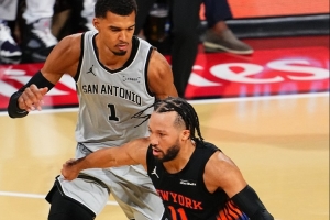 史密斯:布伦森夺冠拯救NBA,否则各队都想囤积长人以防文班