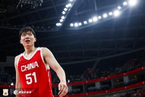 杨瀚森计划参加今年夏季联赛，预计在世预赛结束后与开拓者汇合