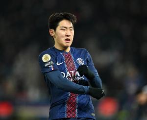 世体:马竞计划以2500万欧价格签下李刚仁,然而巴黎方面至少寻求3500万欧的转会费