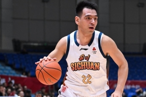 媒体人指出:众多NBL球队已着手招募球员,部分CBA俱乐部需警惕危机